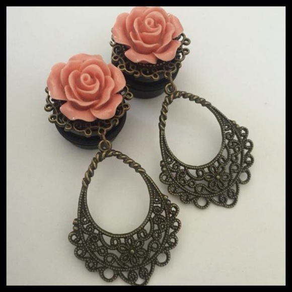 Jewelry - Gorgeous Pink Rose Dangle Earring Gauges 0g 8mm